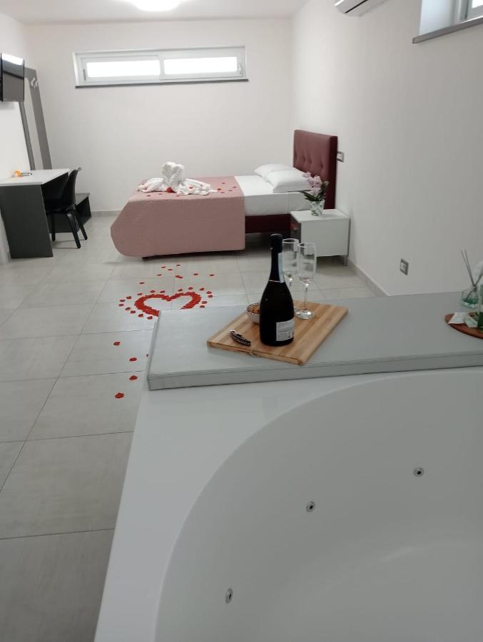 לינה וארוחת בוקר סקפאטי Rosy'S House מראה חיצוני תמונה
