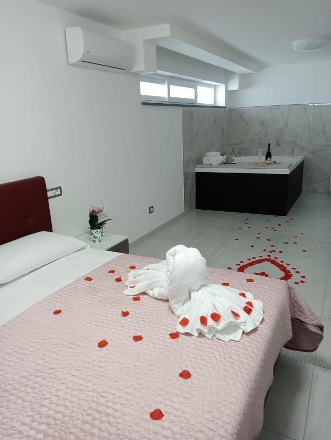 לינה וארוחת בוקר סקפאטי Rosy'S House מראה חיצוני תמונה