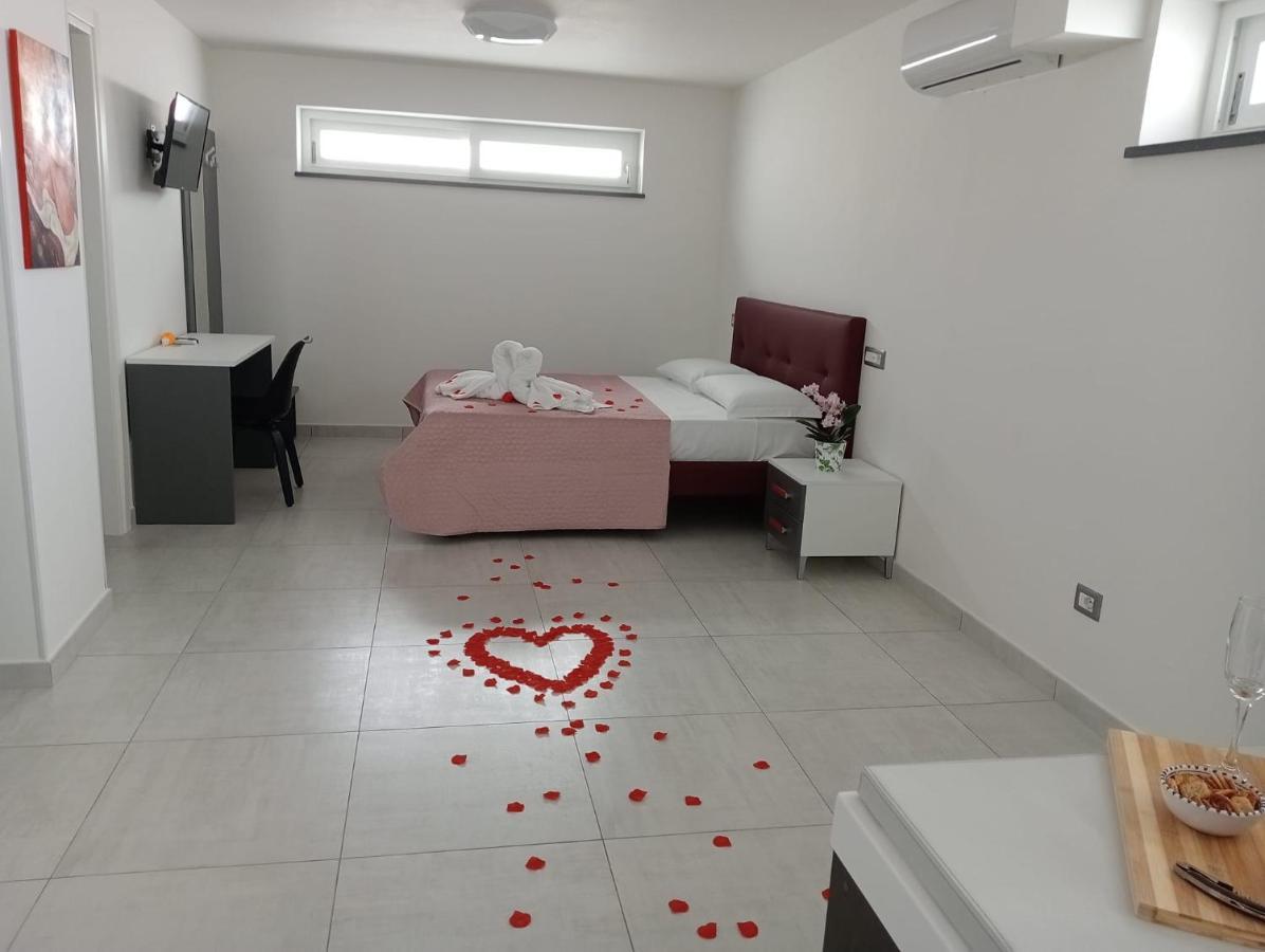 לינה וארוחת בוקר סקפאטי Rosy'S House מראה חיצוני תמונה